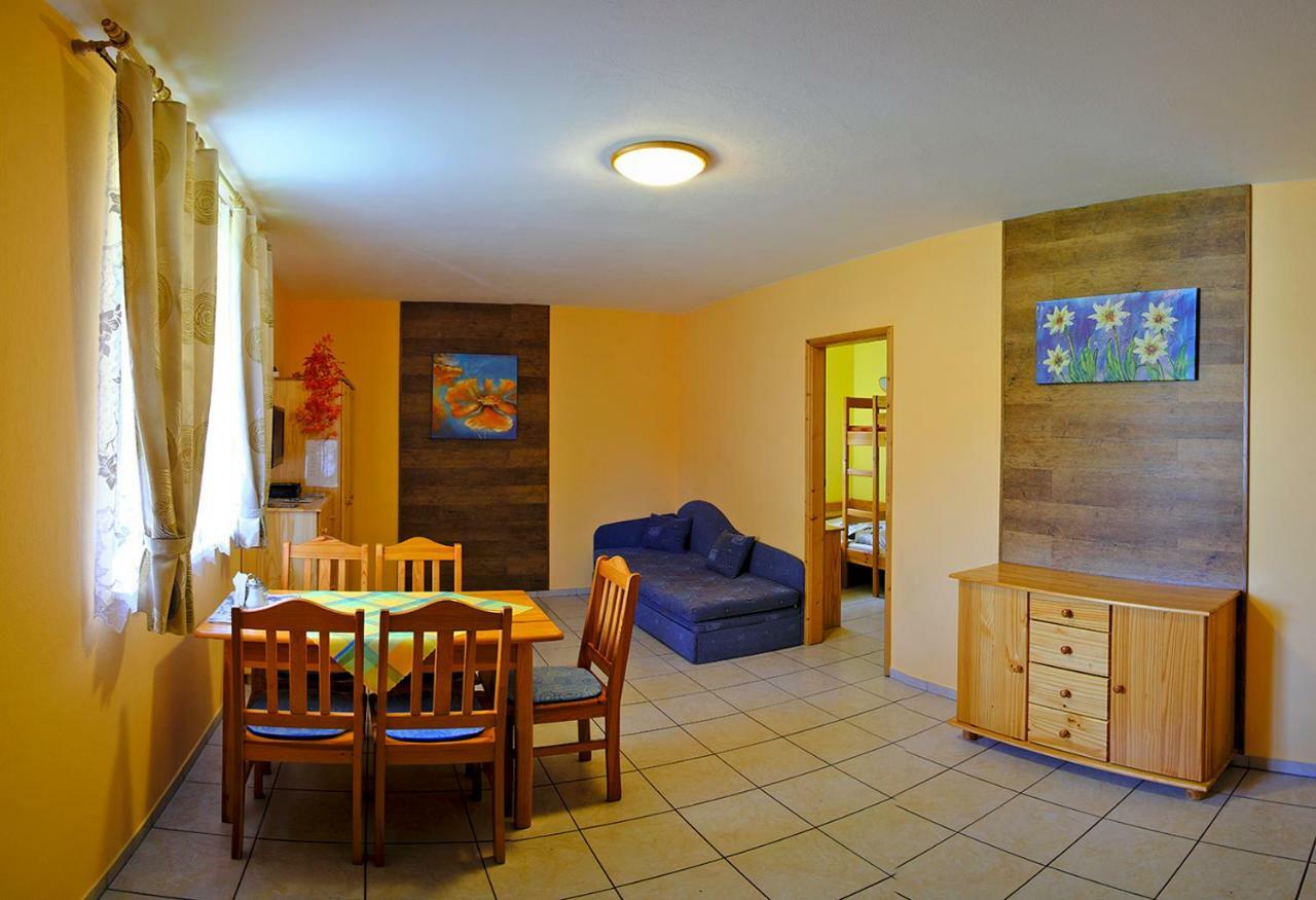 Vila Horal Liptovský Mikuláš Exterior foto