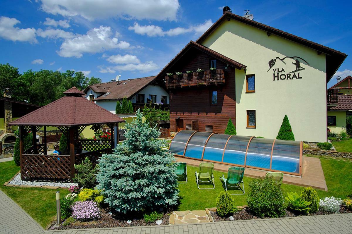 Vila Horal Liptovský Mikuláš Exterior foto